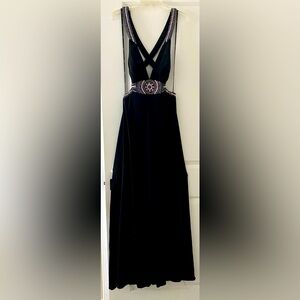 Beautiful full length Prom/Formal Dress. Backless